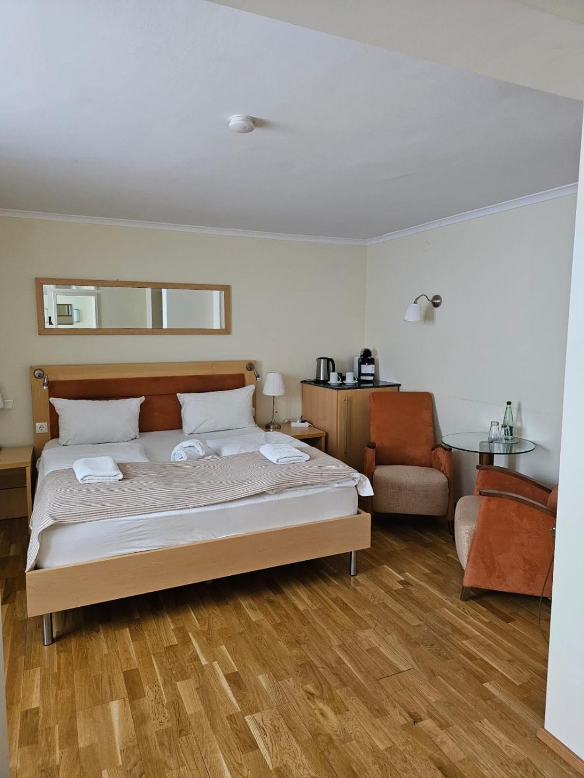 Hotel Goldene Rose Вайсенберґ-ін-Байерн Екстер'єр фото